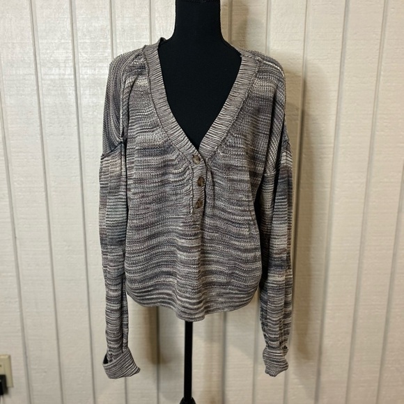 Free People Mercury Henley Sweater, size medium. - Picture 2 of 9